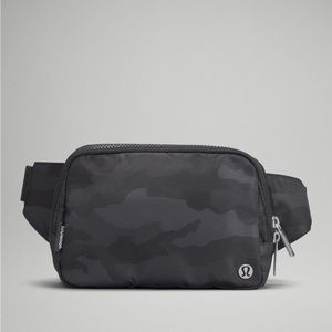 !LULULEMON Everywhere Belt Bag “Large” in Camo,NWT + FREE Lululemon Shopping Bag